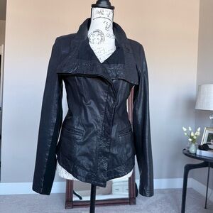 Women's Q40 Black Leather Asymetrical Jacket • Small